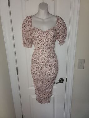Floral Puff-Sleeve Midi Dress in Ivory and Red
